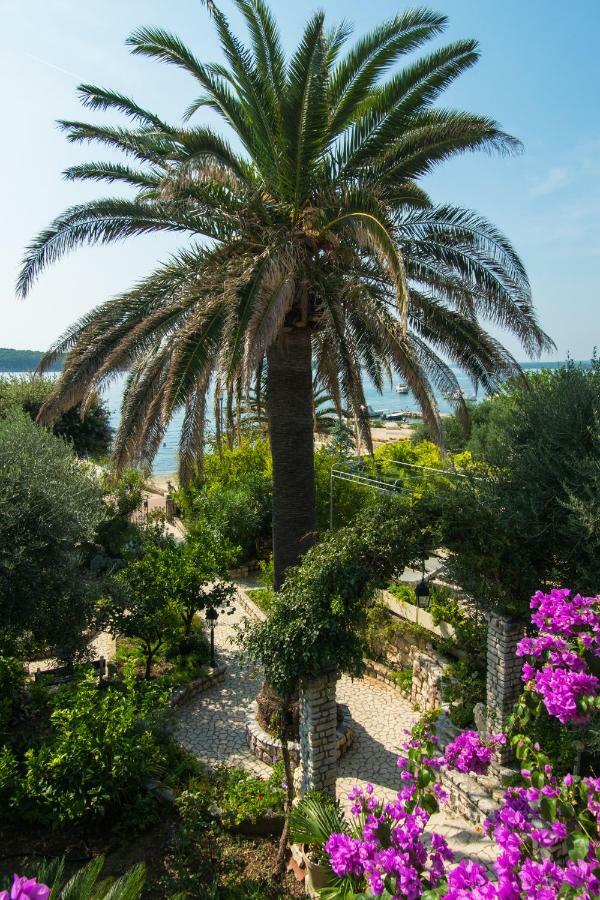 Apartments Picolo Paradiso Miljenko Debelic Barbat na Rabu Εξωτερικό φωτογραφία