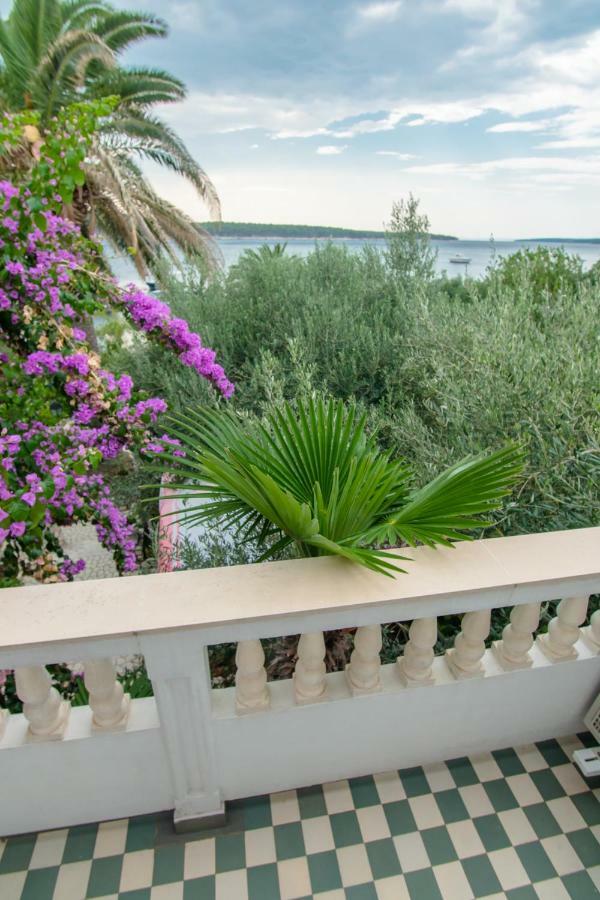 Apartments Picolo Paradiso Miljenko Debelic Barbat na Rabu Εξωτερικό φωτογραφία